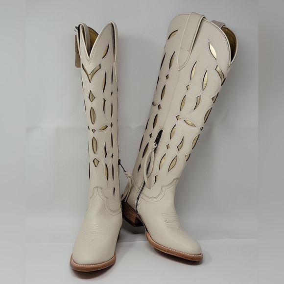 Ariat Ladies Saylor Stretchfit Round Toe Western Boot 10046965 Size 5.5 B New - Picture 1 of 16